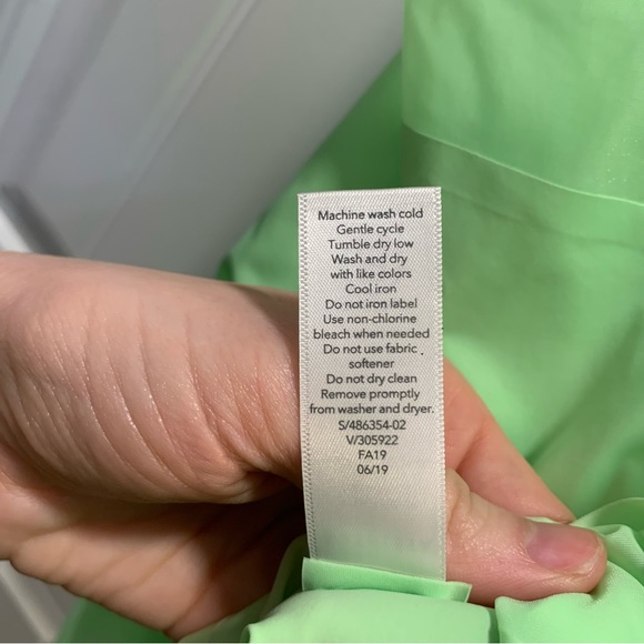 Athleta. Light green workout tank. Racerback. Excellent condition. Size XL. - Picture 8 of 10